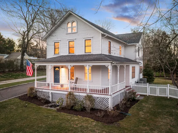 14 Treadwell Avenue, Westport, CT 06880