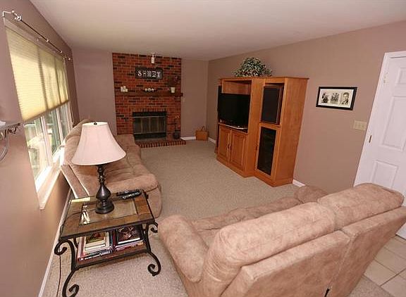 5th image of 1141 Hutchinson Way Pl