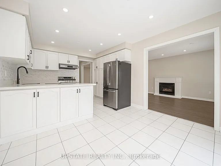 46 Velvet Grass Ln — Photo 7