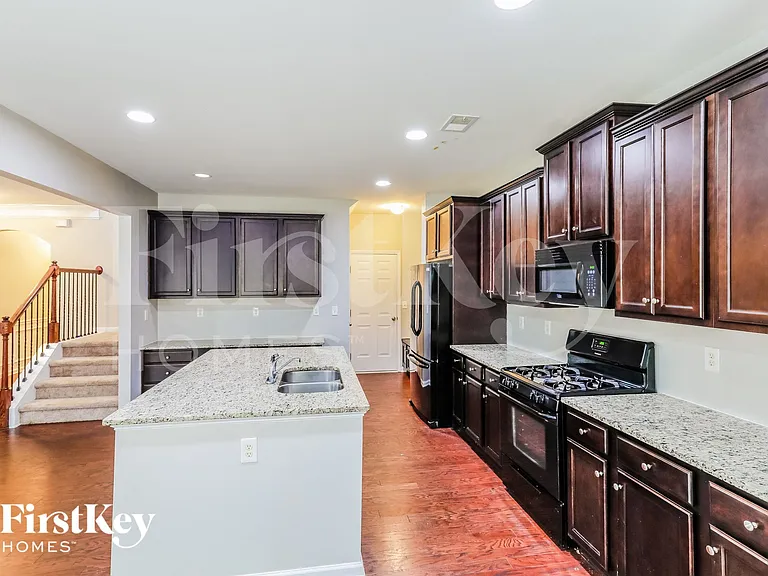 1253 Creek Top Rd — Photo 4
