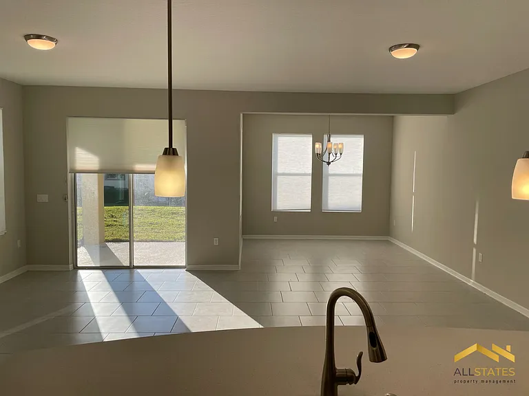 13532 Fountainbleau Dr — Photo 7