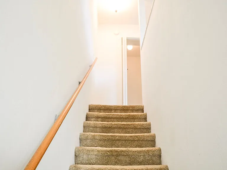 2508 SW 35th Pl #I — Photo 11