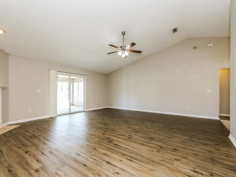 13919 Ridgewick Dr — Photo 4
