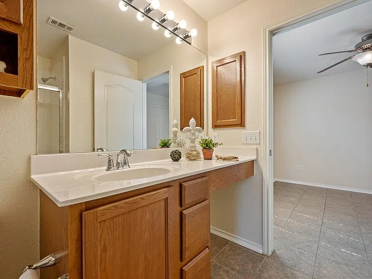 1001 Bethel Way — Photo 24