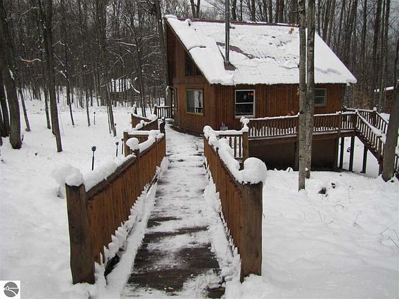 3rd image of 5775 Valleywood Dr