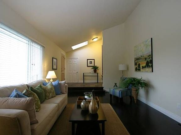 5th image of 432 Garfield Dr