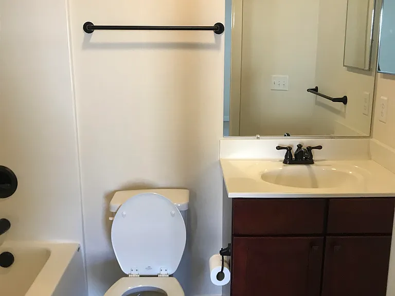 1211 Poets Ct — Photo 10