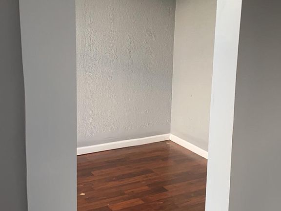 5th image of 1539 S Drake Ave #2