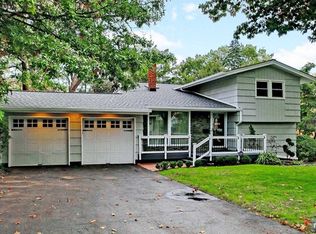7 Willow Ln, Tenafly, NJ 07670