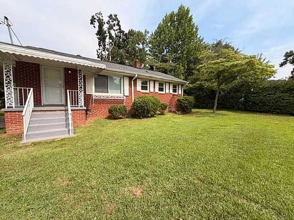 2nd image of 10 Tipperary Ln