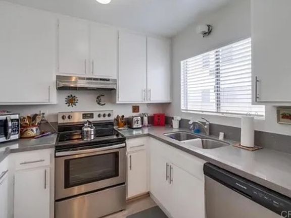 2nd image of 6927 Amherst St Unit 2