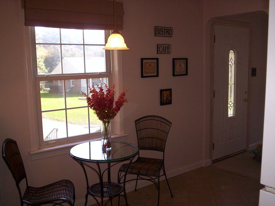 1st image of 605 Rathton Rd