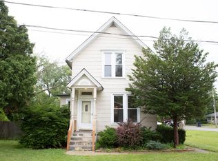 477 Harrison St, Elgin, IL 60120