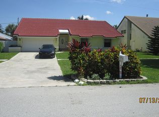 281 N Country Club Blvd, Boca Raton, FL 33487