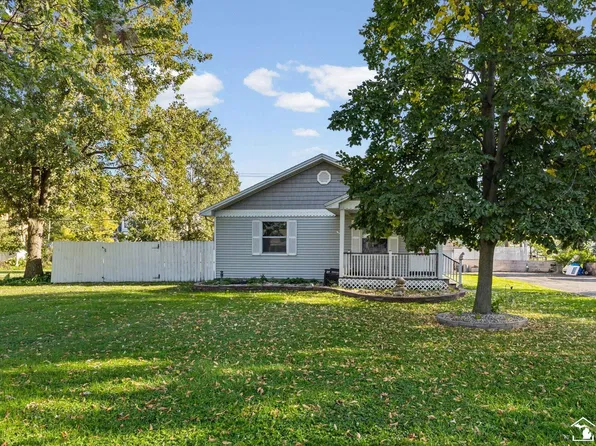 3073 Lakeshore Dr, Monroe, MI 48162