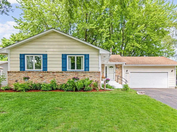 1509 Prairieland Ave, Maple Plain, MN 55359
