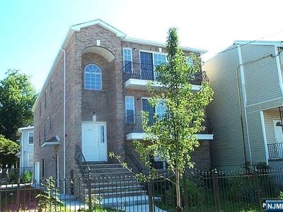 471 Hawthorne Ave, Newark, NJ, 07108
