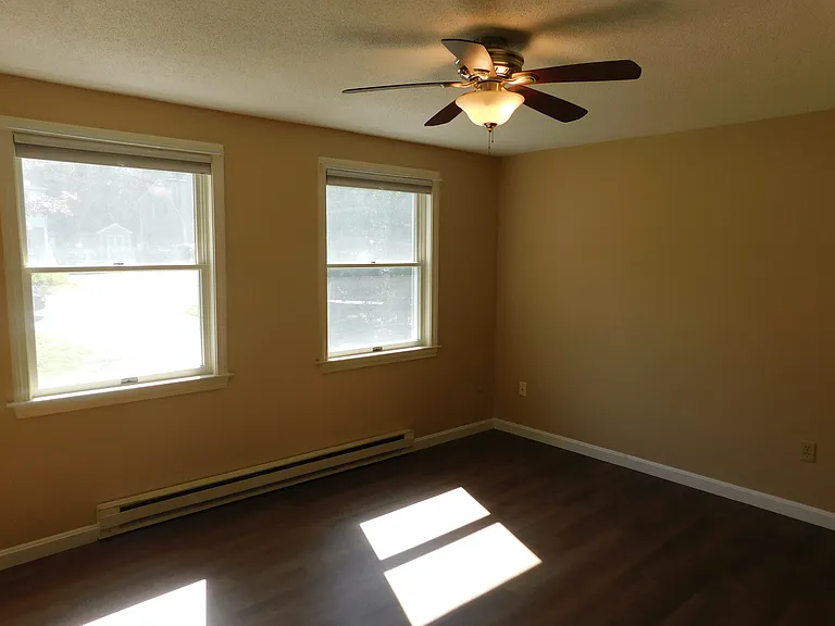 4 Willow Creek Ln — Photo 3