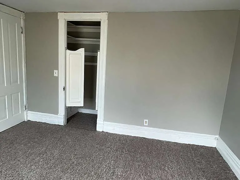 217 N West Ave — Photo 7