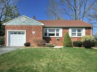 2107 Algonquin Dr, Scotch Plains, NJ 07076
