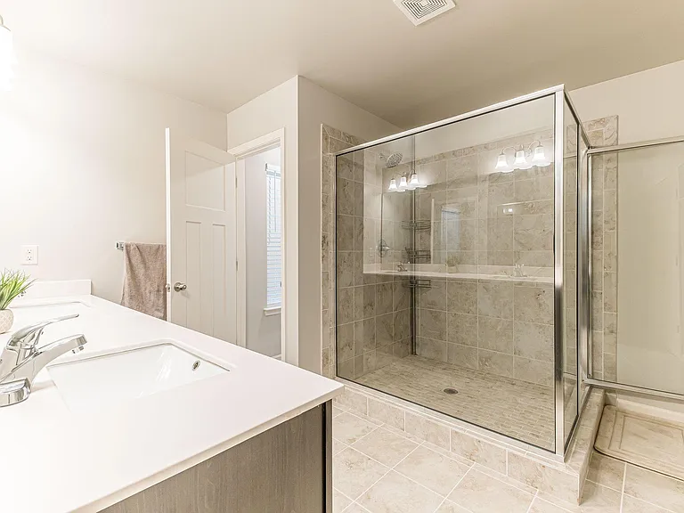 1380 Sugar Glen Ct — Photo 12