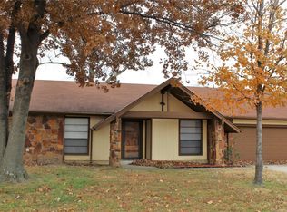 416 N Gardenia Ave, Broken Arrow, OK 74012