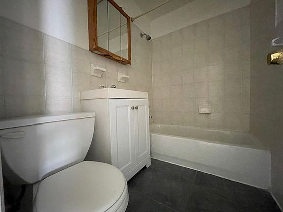 3rd image of 463A 5th Ave #4R