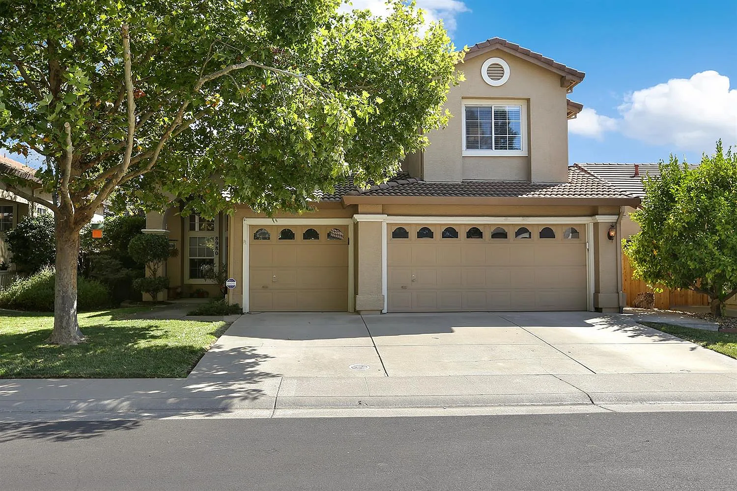 8980 Richborough Way photo 1