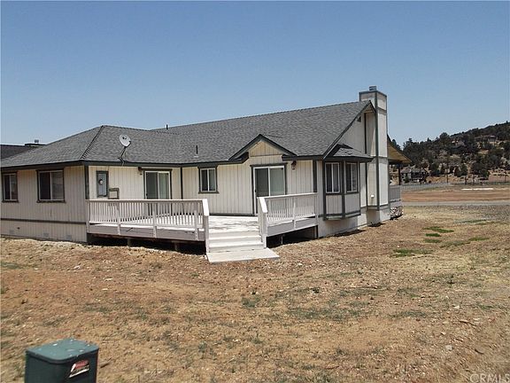 3rd image of 1652 E Big Bear Blvd