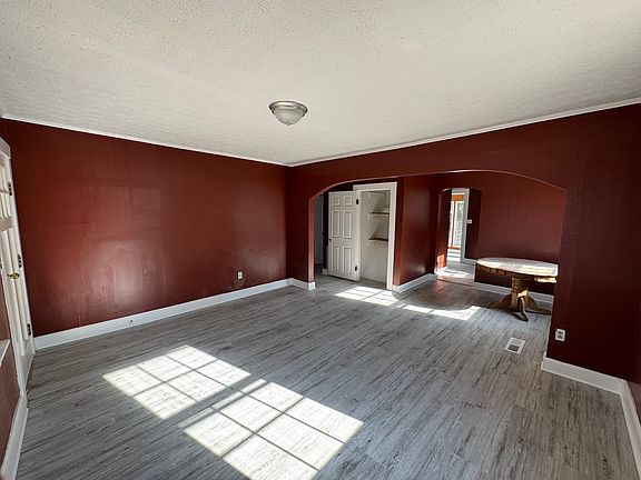 4th image of 120 Boggess Blvd