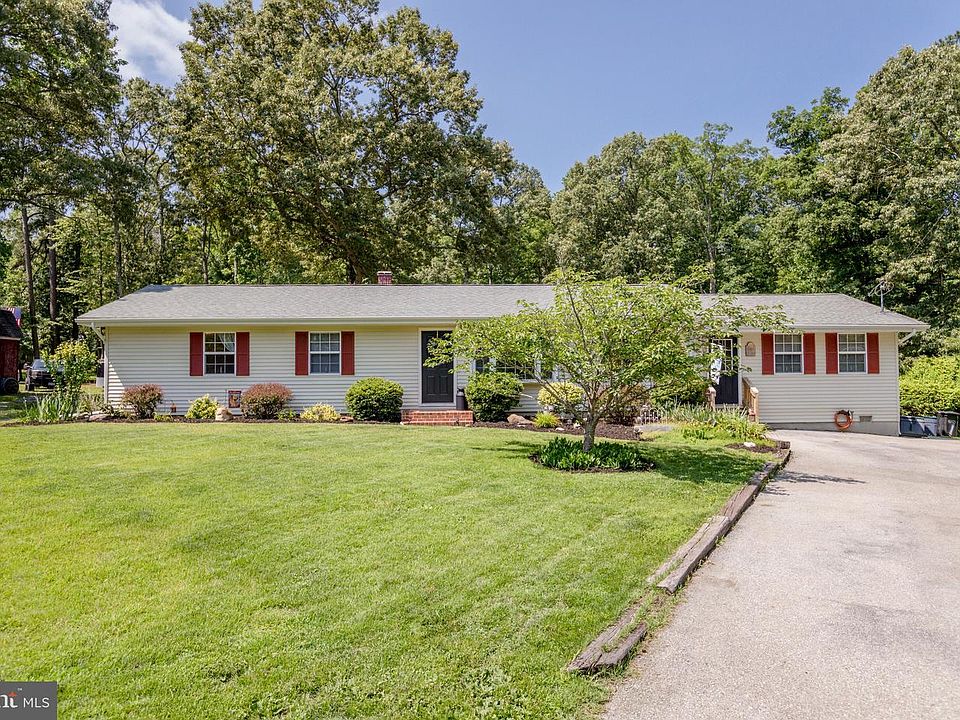 1st image of 44191 Saint Andrews Cir