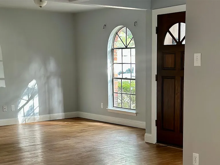 7810 Kellwood Dr — Photo 14