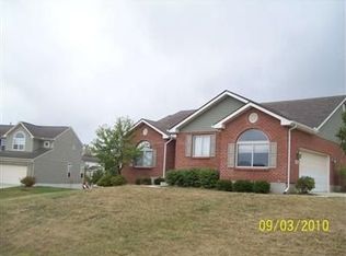 1303 Emily Beth Dr, Miamisburg, OH 45342