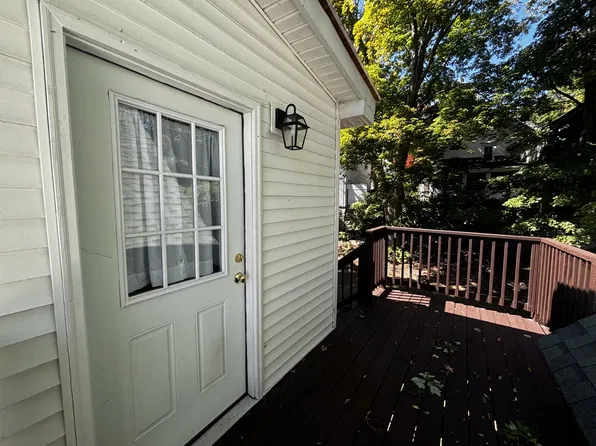 25 Lang St #B, Meredith, NH 03253
