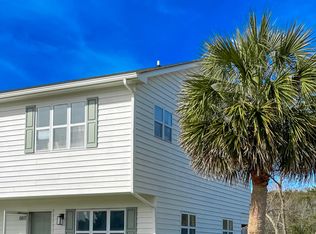 8811 Janell Ct, Emerald Isle, NC 28594