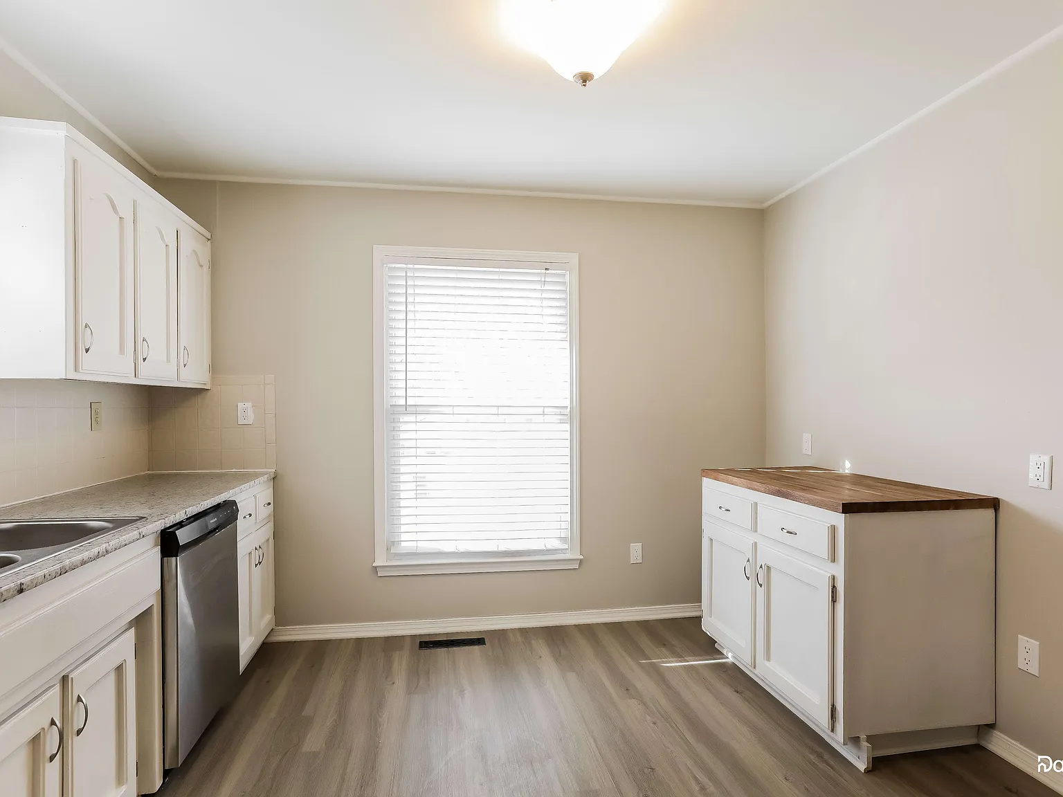 3 bed, 2.0 bath, 1650 sqft, $2,260 — Photo 4
