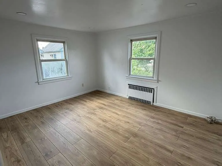 921 Grove St #2 — Photo 17