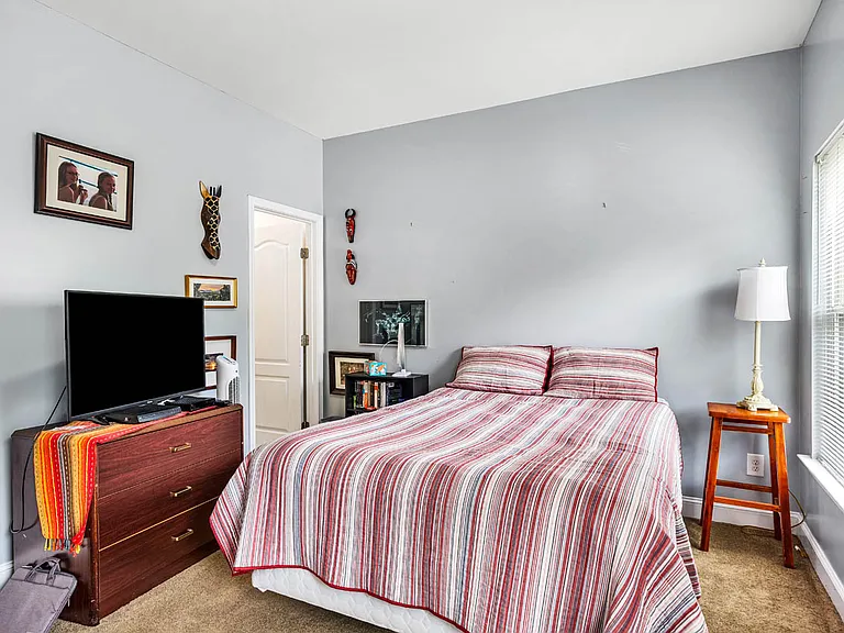76 Millbrook Dr — Photo 18