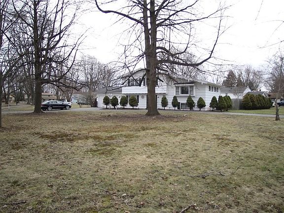 3rd image of 12 Del Verde Rd