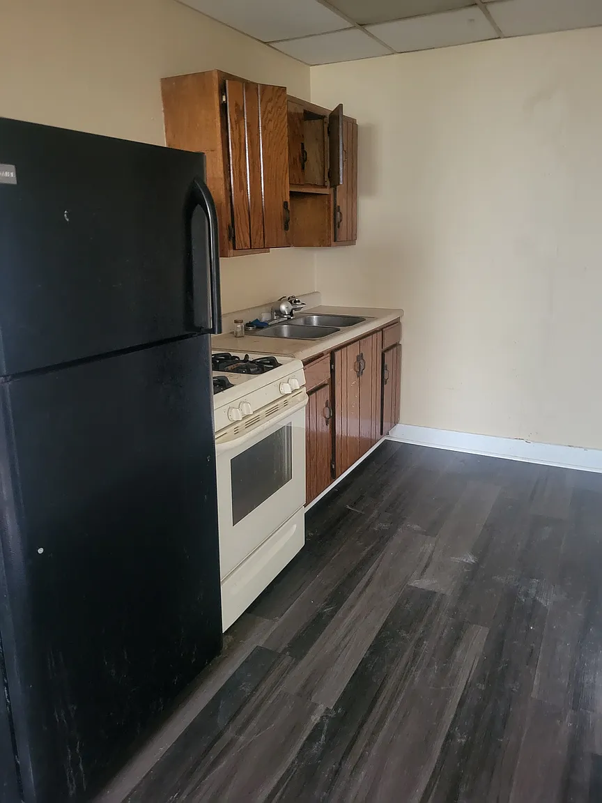 576 Spring St #574 photo 1