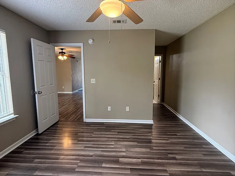 6 Talbot Ct — Photo 14
