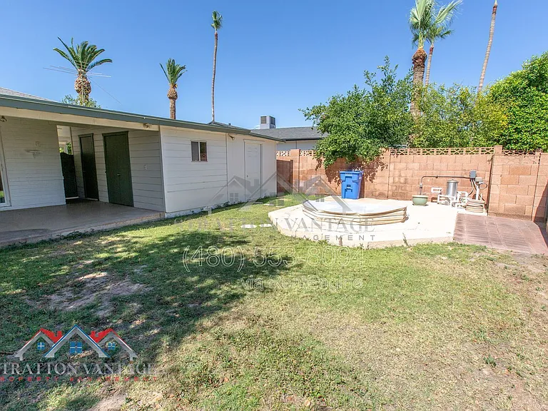 3409 E Indianola Ave — Photo 37