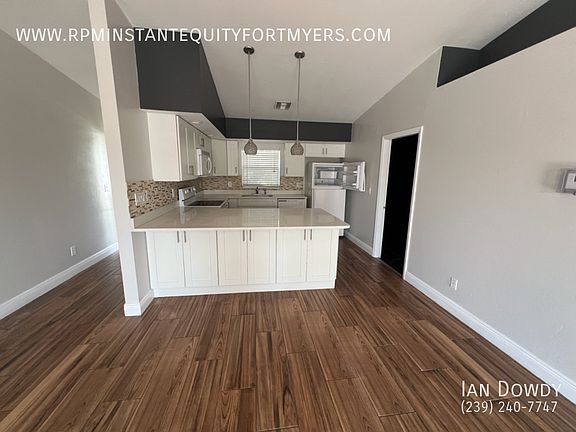 2nd image of 4753 Leonard Blvd S