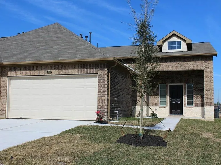 12363 Maura Ln — Photo 3