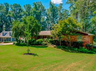 1959 Lake Lucerne Way, Lilburn, GA 30047