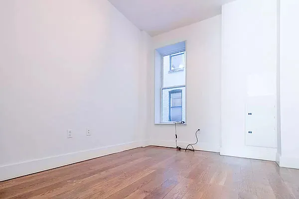 Rented by RENTBK LLC | media 8