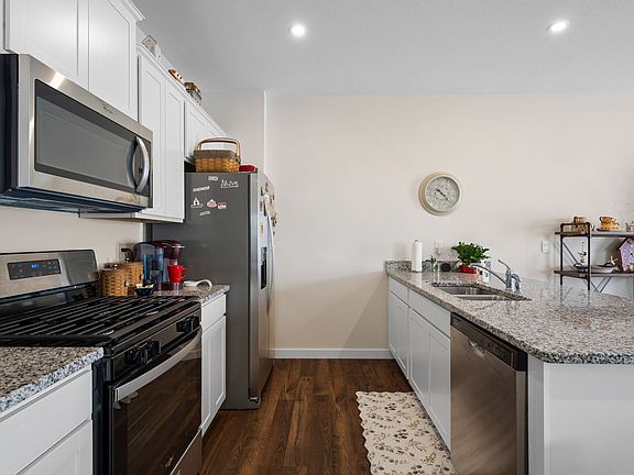 3rd image of 7402 Bendire Loop