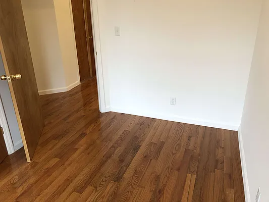 Rented by GreenVill Real Estate LLC | media 25