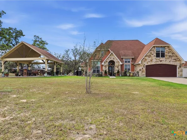 790 Spanish Grant Rd, Goliad, TX 77963
