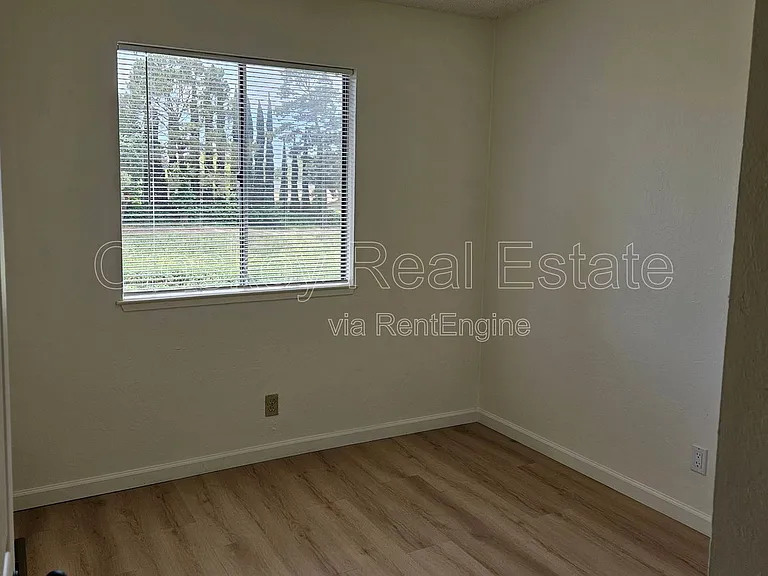 1349 Tree Garden Pl — Photo 12